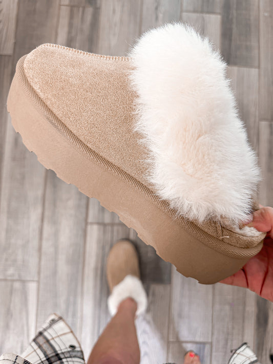 Dream Walker Fur Trim Snow Bootie Slippers in Taupe