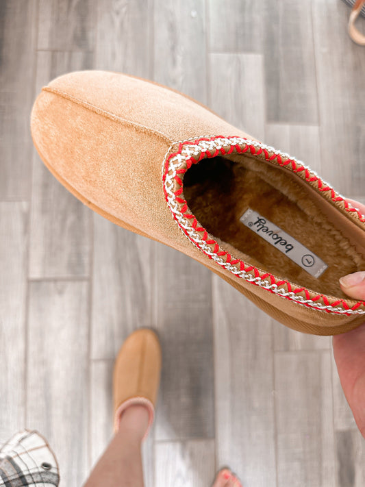 Lodge Luxe Platform Slip-On Boots In Tan