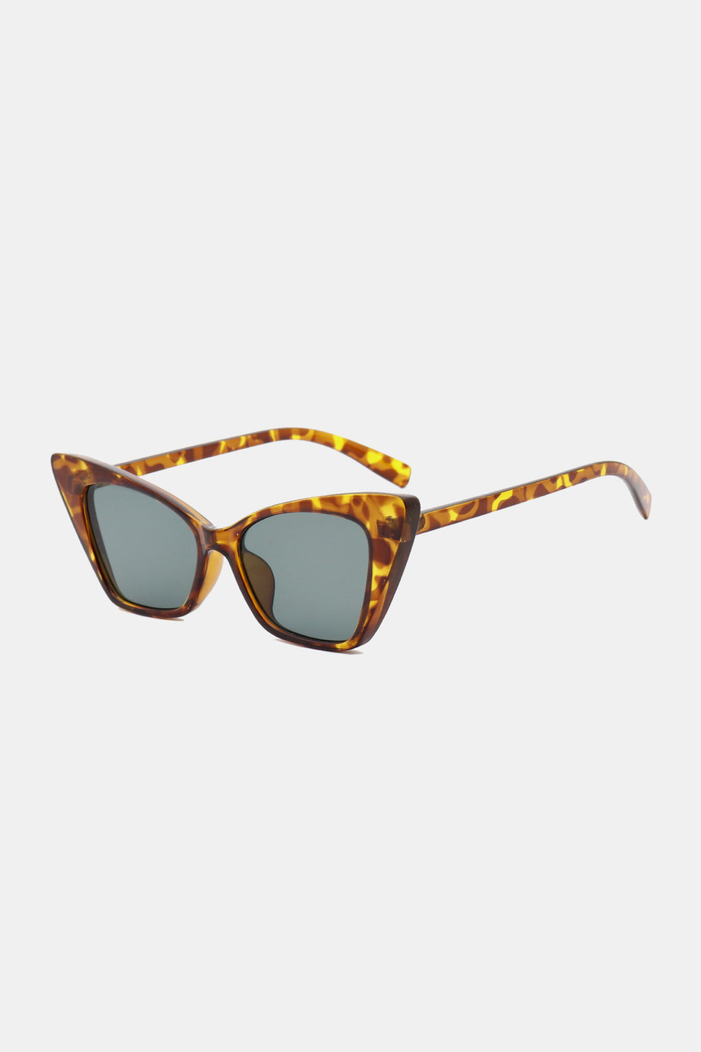 LunaLuxe Cat Eye Sunglasses