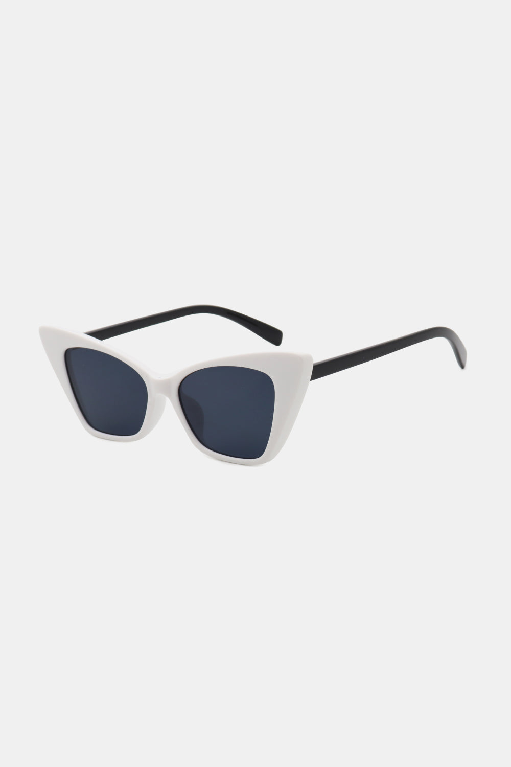 LunaLuxe Cat Eye Sunglasses