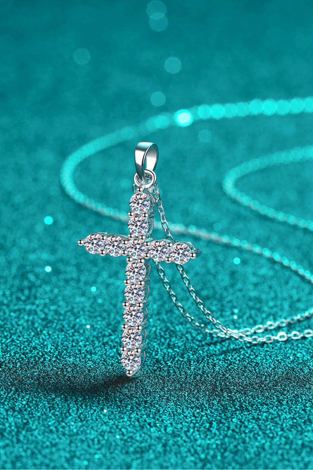 925 Sterling Silver Cross Moissanite Necklace - Cheeky Chic Boutique