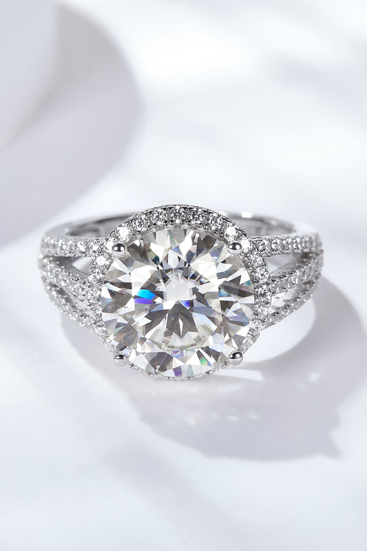 5 Carat  Moissanite Split Shank Ring - Cheeky Chic Boutique